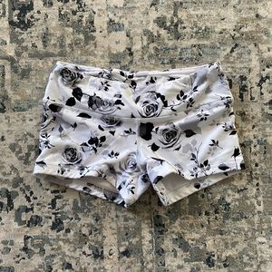 Fleo workout shorts